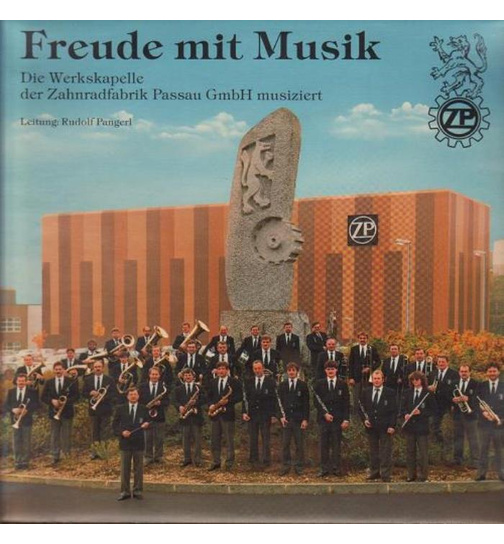 Werkskapelle der Zahnradfabrik Passau musiziert - Freude mit Musik