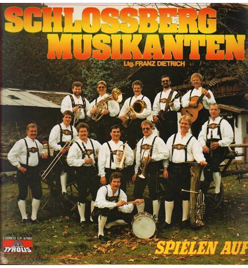 Schlossberg Musikanten spielen auf